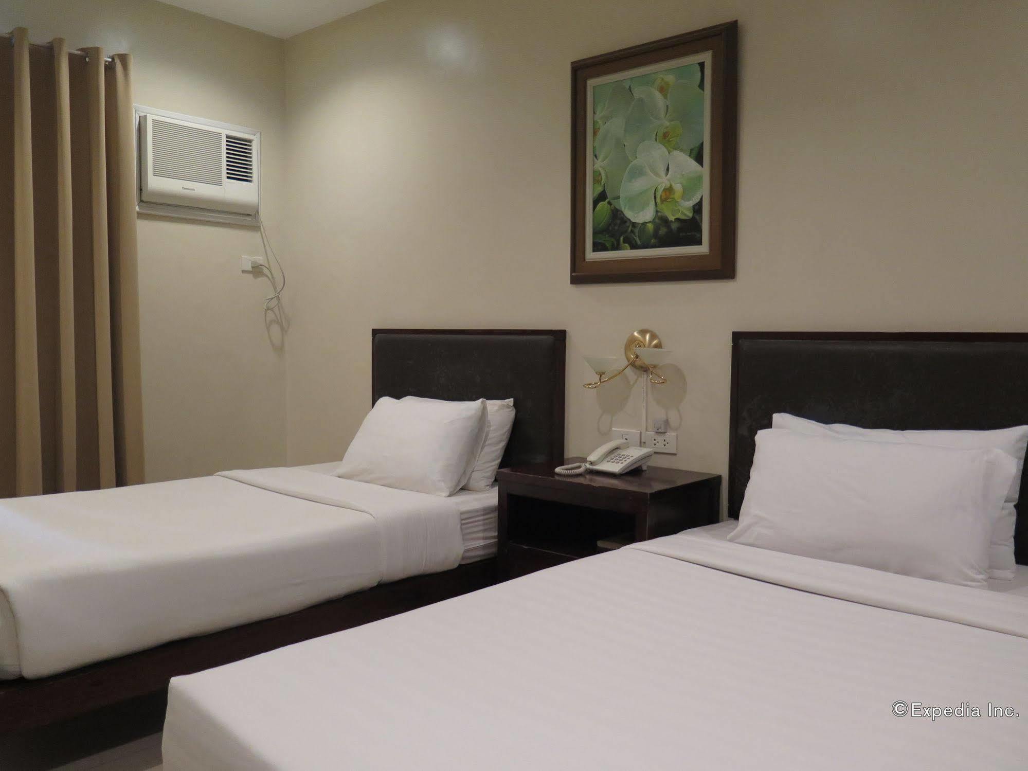 Main Hotel & Suites Cebu Exterior photo